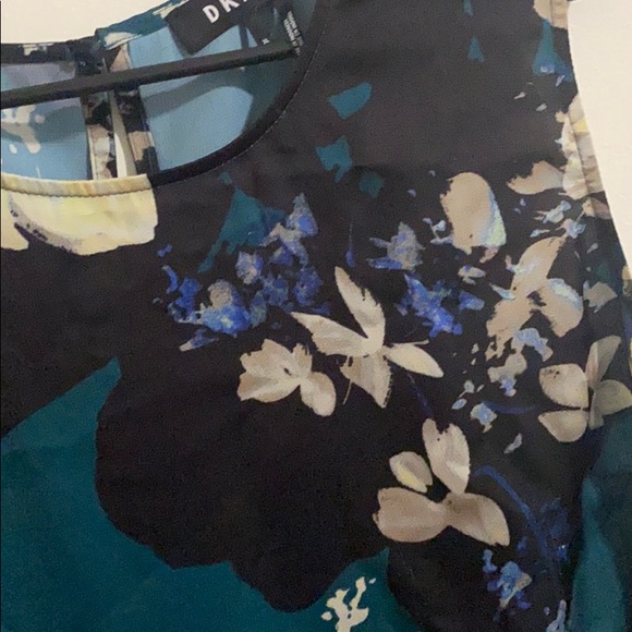 DKNY tank top - Picture 3 of 6